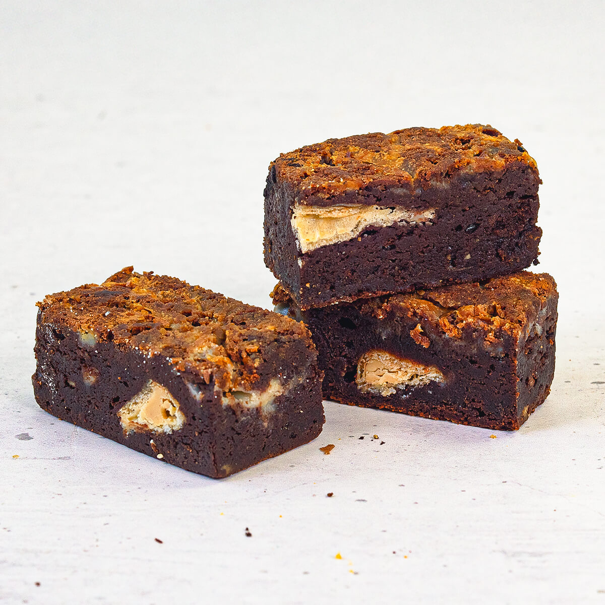 Buy Alstons Kinder Bueno Brownies online