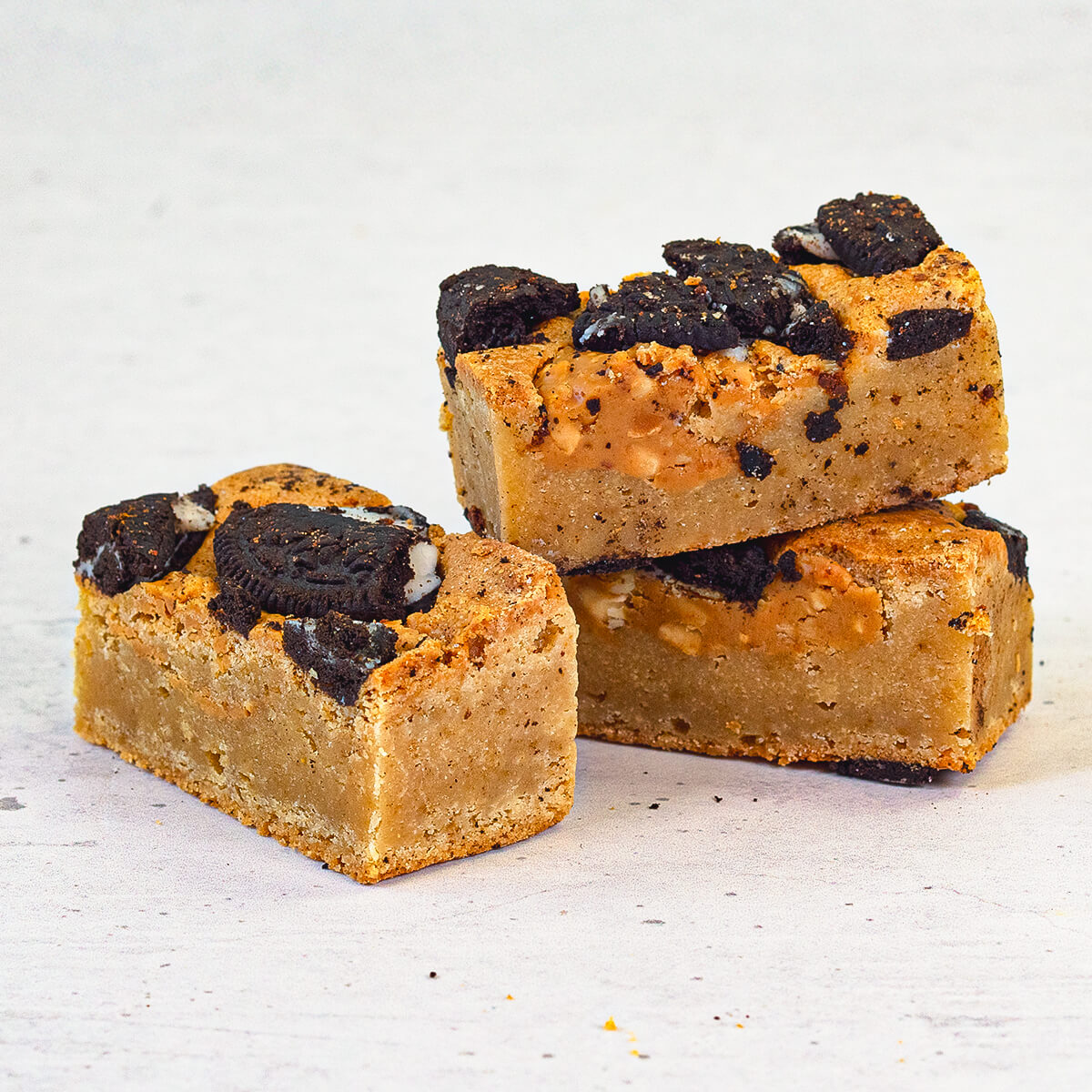 Buy Alstons Oreo and Peanut Butter Blondies online