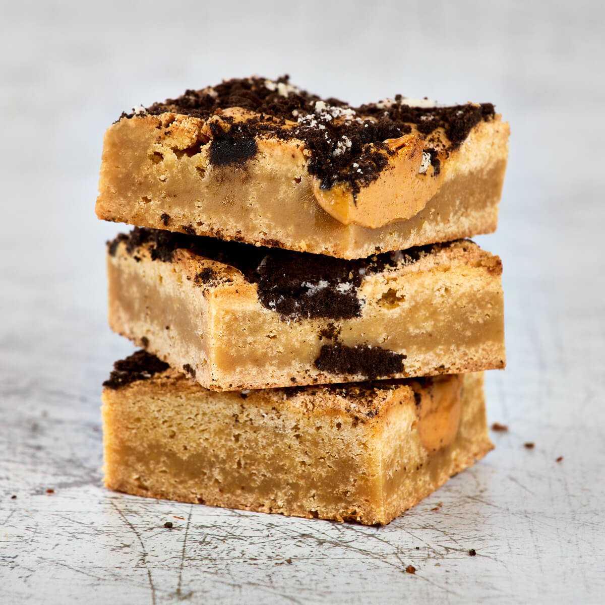 Buy Alstons Oreo and Peanut Butter Blondies online